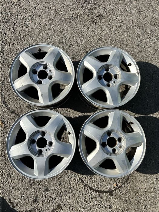 Vând set jante R14 originale Renault Symbol