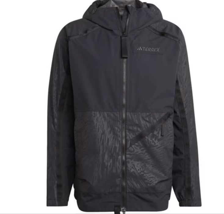 Чисто нови якета Originals, Terrex, Performance в размер XS