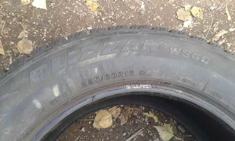 Шины 225/60 R16 - "Bridgestone Blizzak WS60" (Япония), липучки.