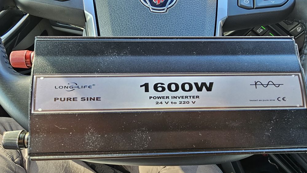 Invertor auto Pure Sine 1600W 24V