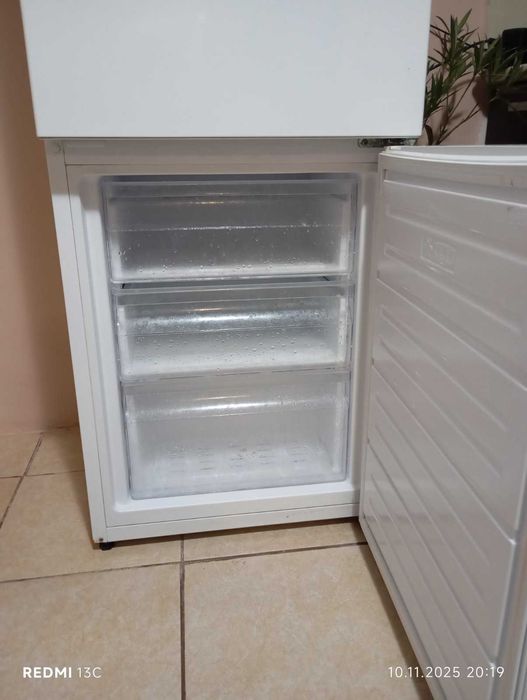 Хладилник Фризер