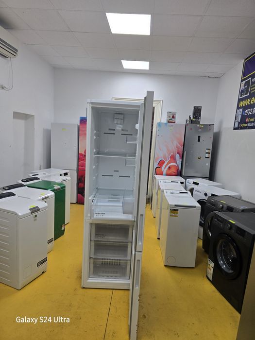 Frigider Daewoo Black Glass – Design Exclusivist, Tehnologie De Elită!