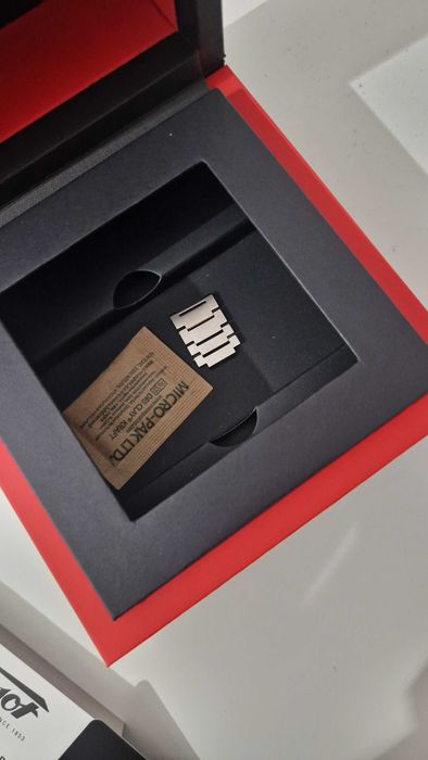 Часовник Tissot PRX