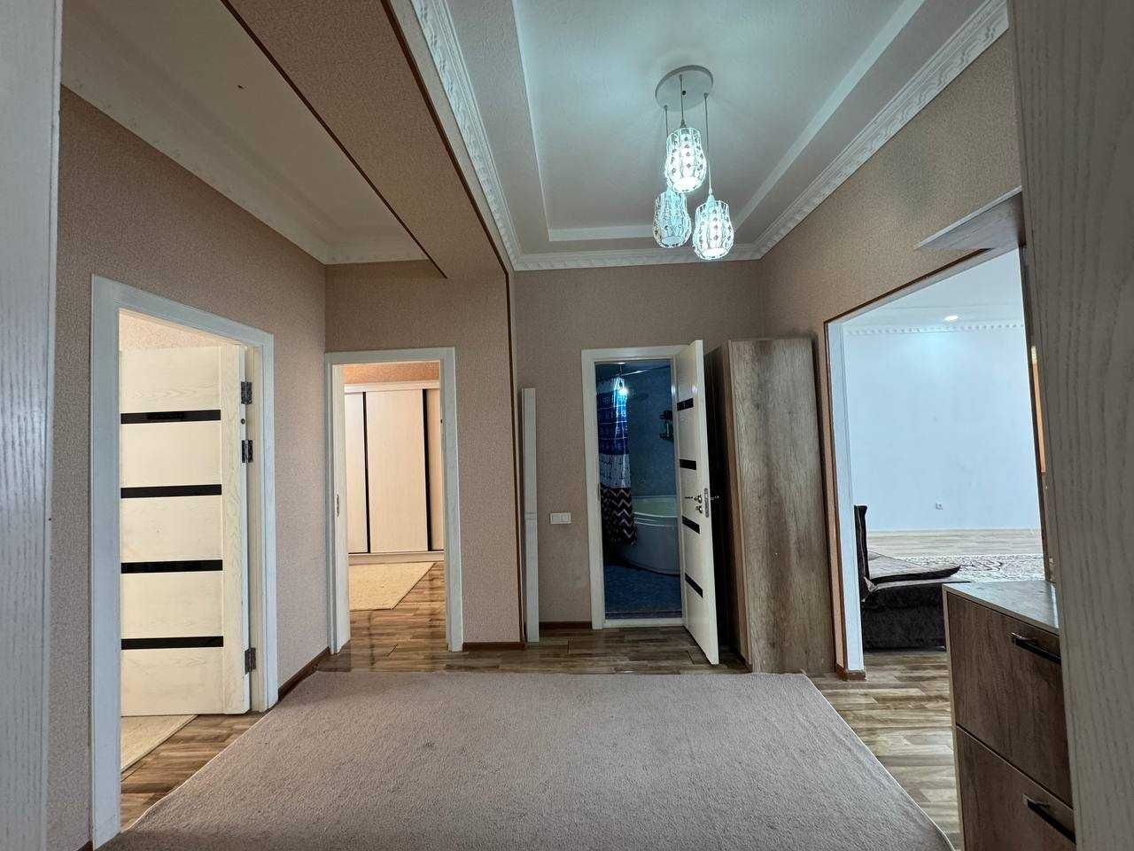 №3947 СРОЧНО СРОЧНО СРОЧНО Продается 3х ком. квартира 100кв недорого