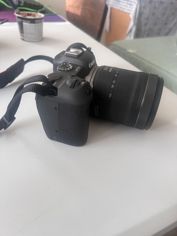 Продавам “Canon EOS RP”