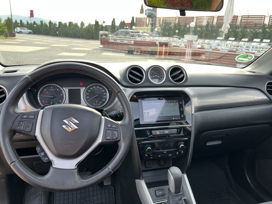 Suzuki Vitara 1.6DDIS Automat 120CP 4x4 AllGrip 2017 Panoramic