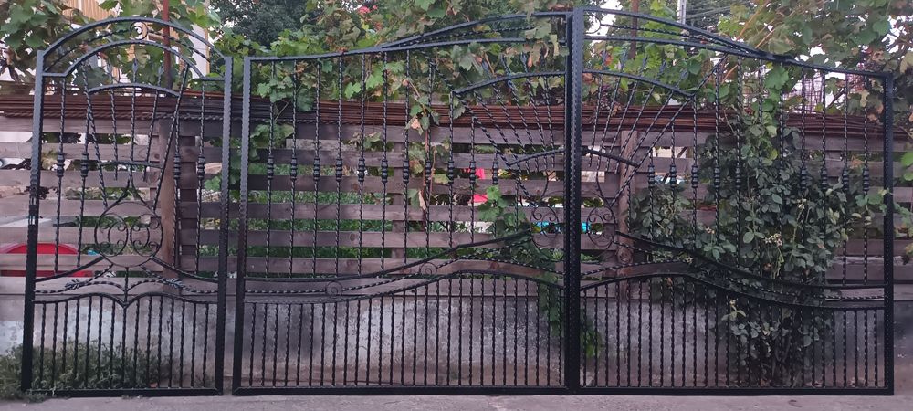 Porti fier forjat  ,balustrada și confecții metalice