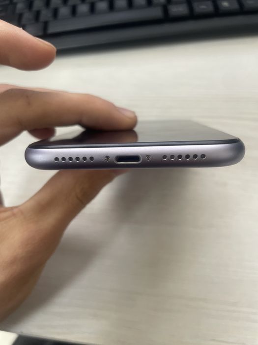 Iphone 11 128G 84% icloudga tushgan