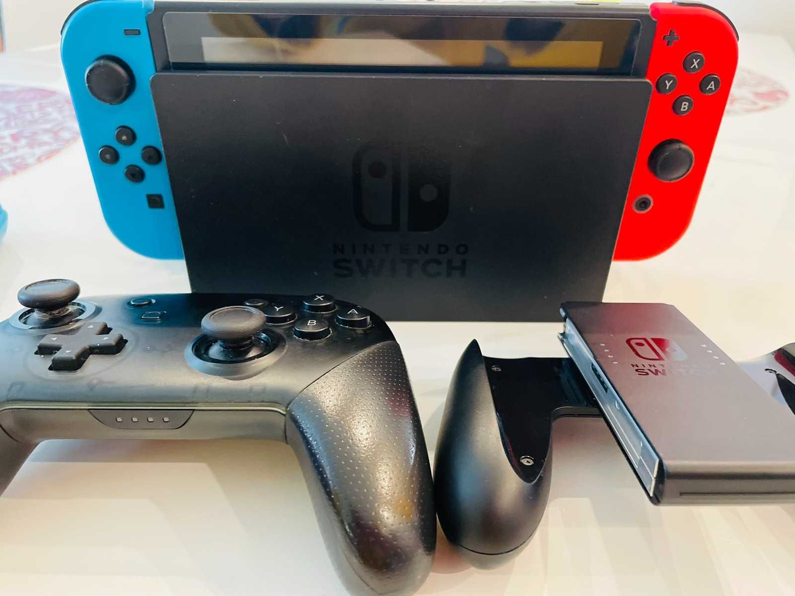 Nintendo Switch в отлично състояние + 13 игри + допълнителен джойстик