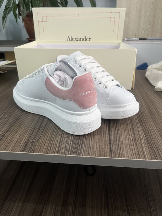 Alexander McQueen Pink