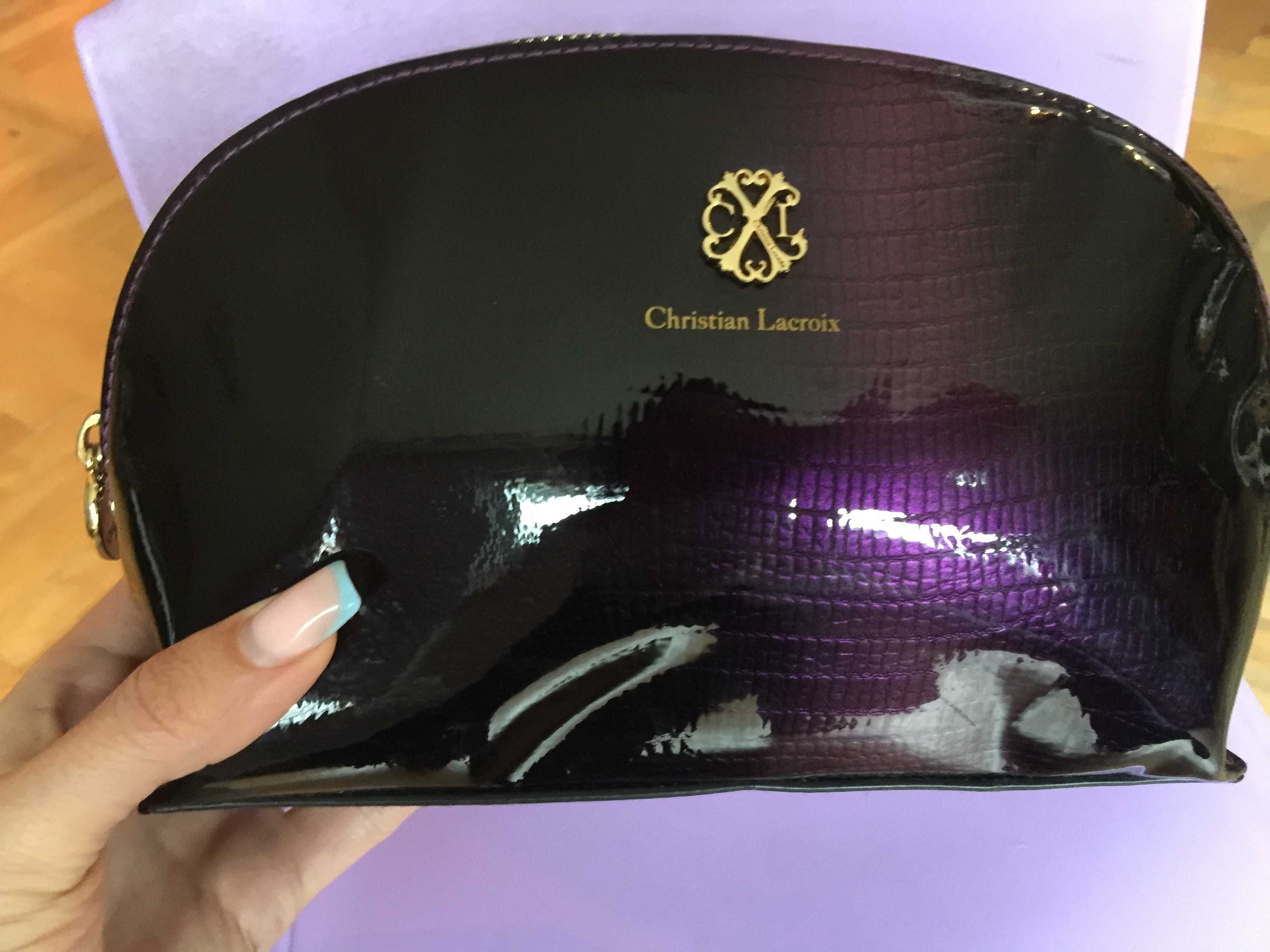 Несесери за гримове на Lancôme Paris и Christian Lacroix