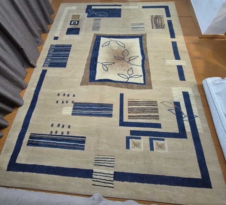 Продам б/у ковер 2,5*3,5