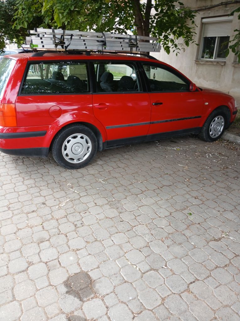 Vând passat din 2001