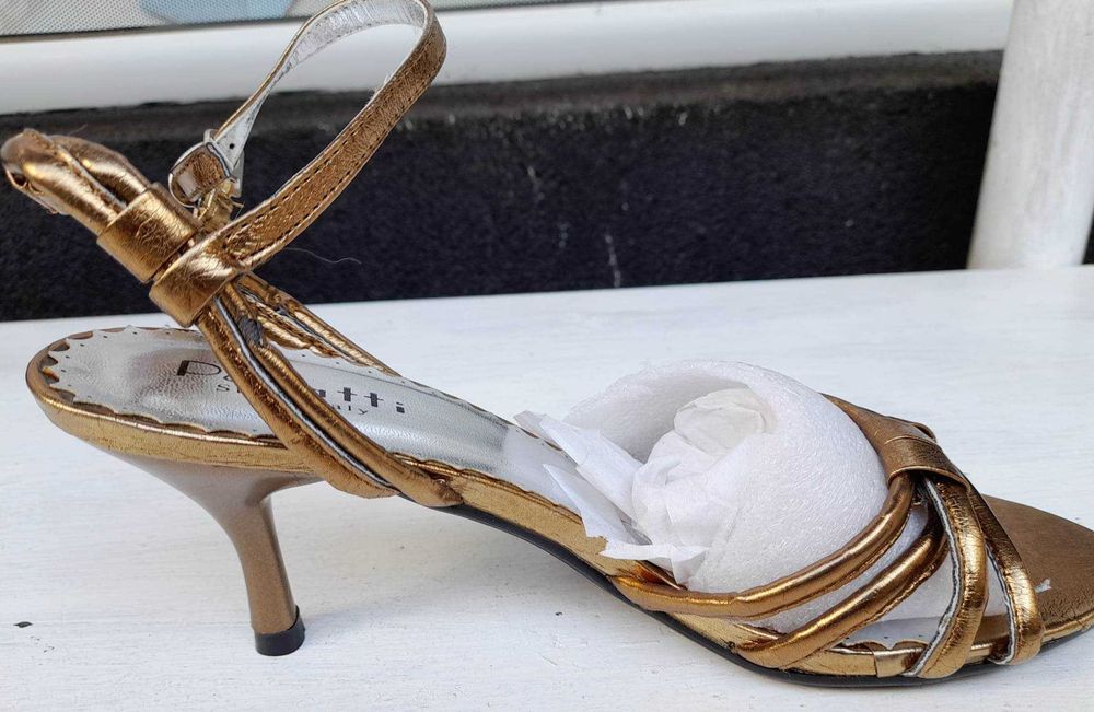 Луксозни дамски  сандали