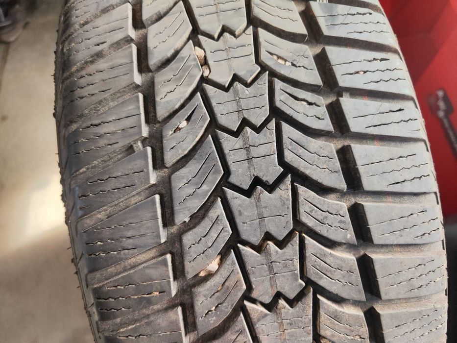 4бр.зимни гуми 215/55/17 Sava