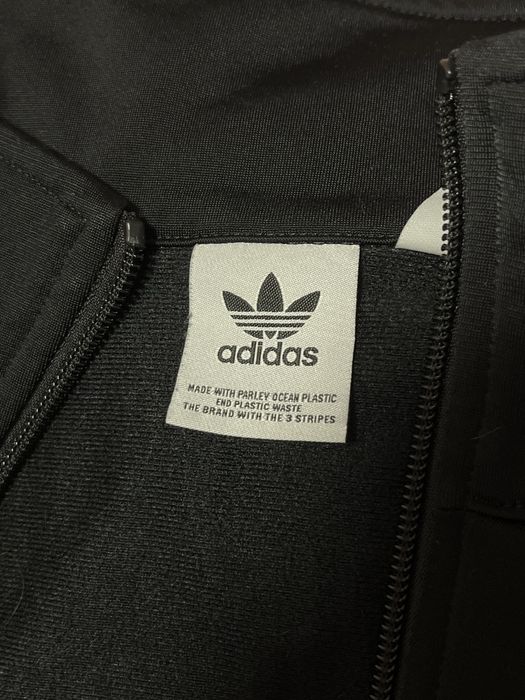 Оригинален суитшърт на Adidas