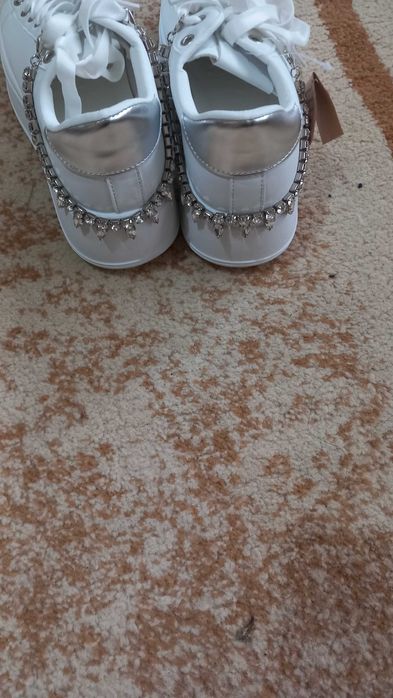 Нови,актуален модел