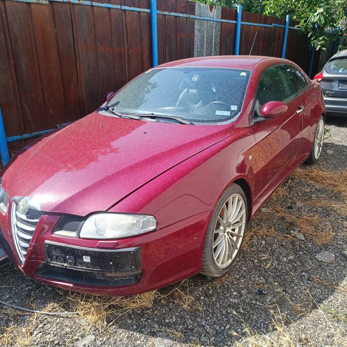 Alfa Romeo GT 1.8  на части