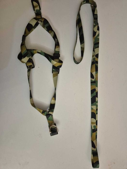 Шлейка с поводком новая