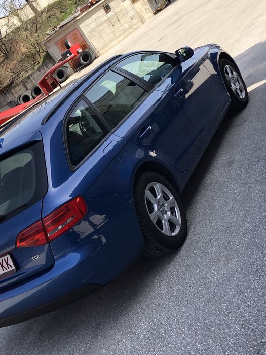 Audi A4 продава се ?