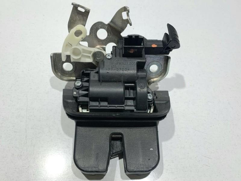 Broasca capota spate Audi Q7 facelift (2010-2015) [4L] 4F9827505