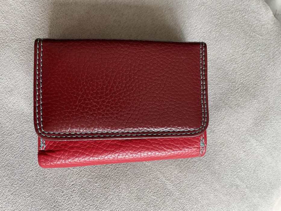 кожен портфейл многоцветен