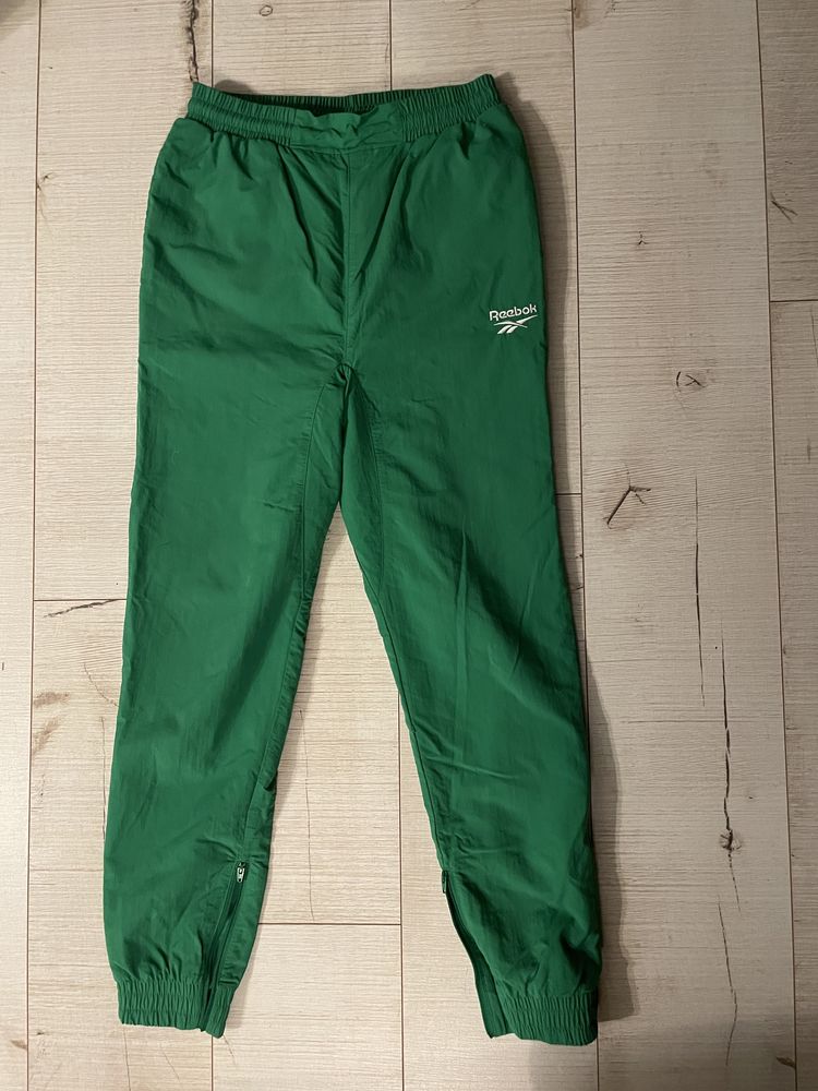 Vand pantaloni sport, blugi, casual