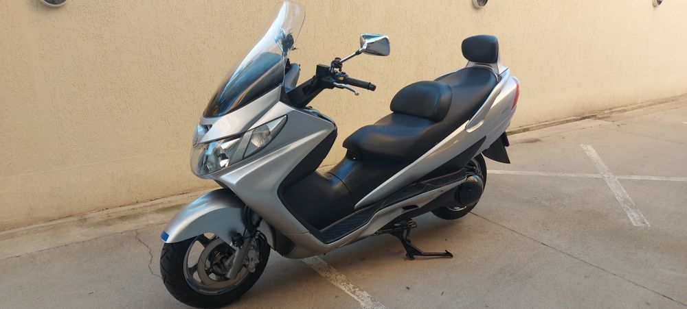 Suzuki Burgman 400 i