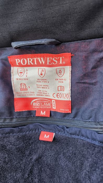 Cizme , bocanci si vesta lucru noi