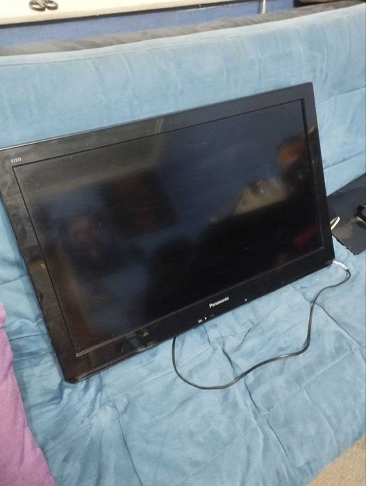 Телевизор Panasonic tx-lr32c3