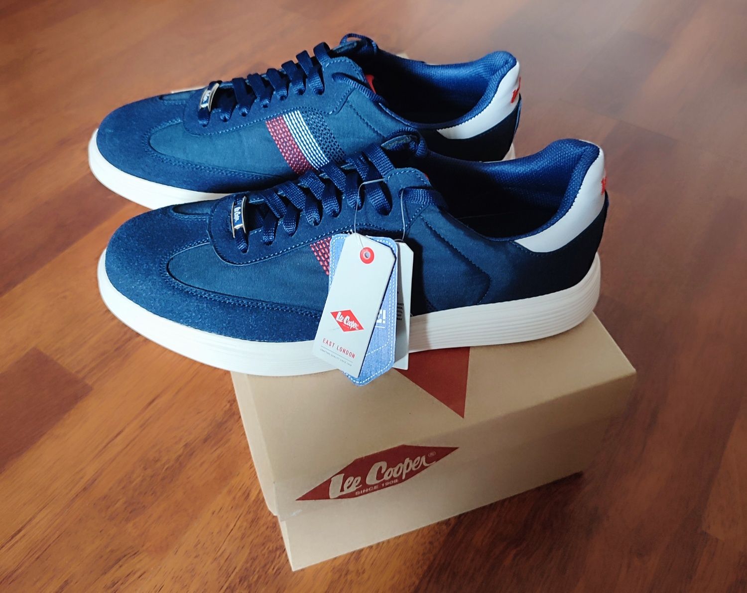 Adidasi Lee Cooper Nr 41,5