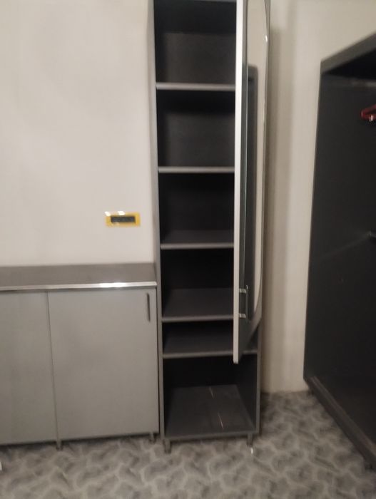 Vand mobila in stare perfecta