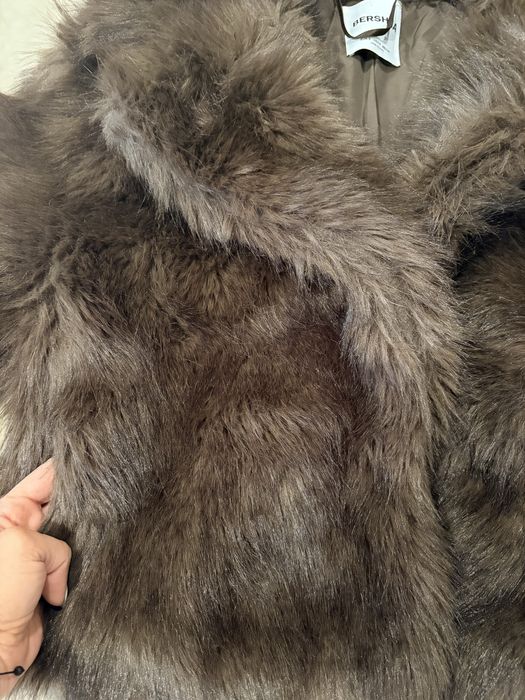 Палто bershka кафяво .