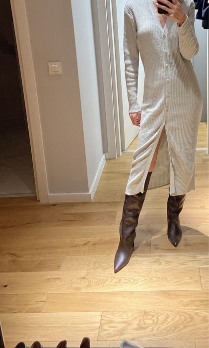 Rochie cu nasturi H&M