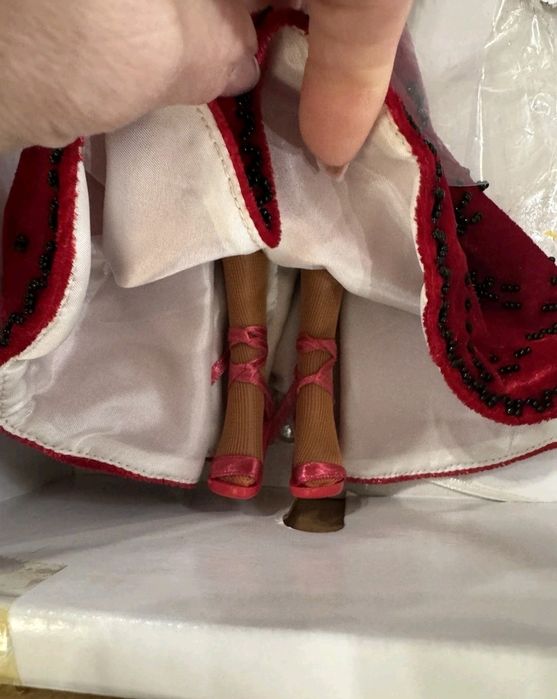 Păpușa de colecție model rar