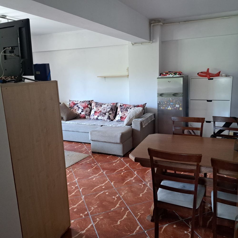 Apartament 2 cam de inchiriat pe Sisesti