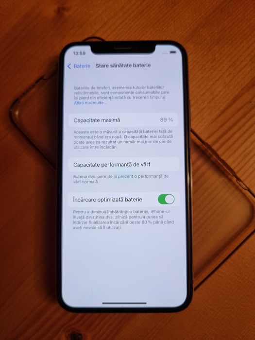 iPhone X telefon 256GB pe iOS 16.7.5