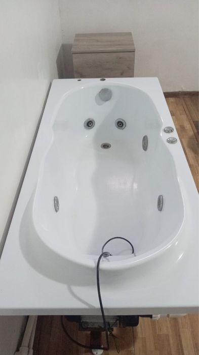 Cadă nouă impecabilă