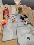 Gardulet loc de joaca cu cos de baschet si casuta (playpen)