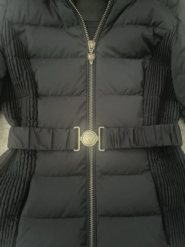 Оригинално Зимно Яке Guess