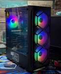 Pc i7 7700, 16ram, rx 580 8gb, ssd+HDD, unitate gaming calculator