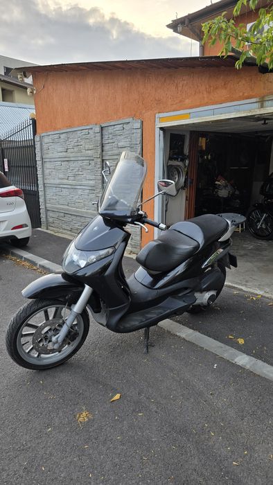 Piaggio Beverly 125