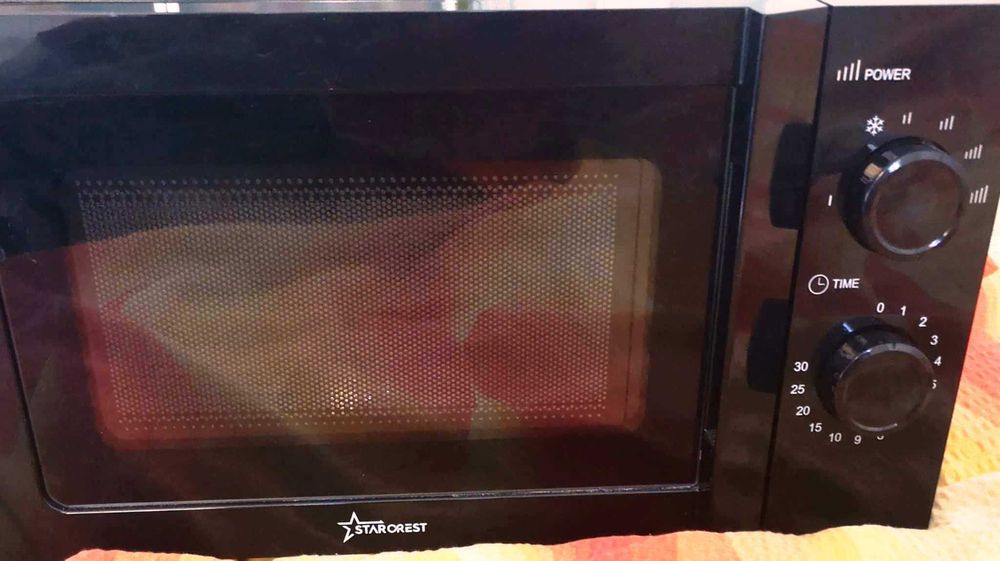 Cuptor cu microunde STARCREST SMW-2012BK, 700W, Capacitate 20 L, Negru