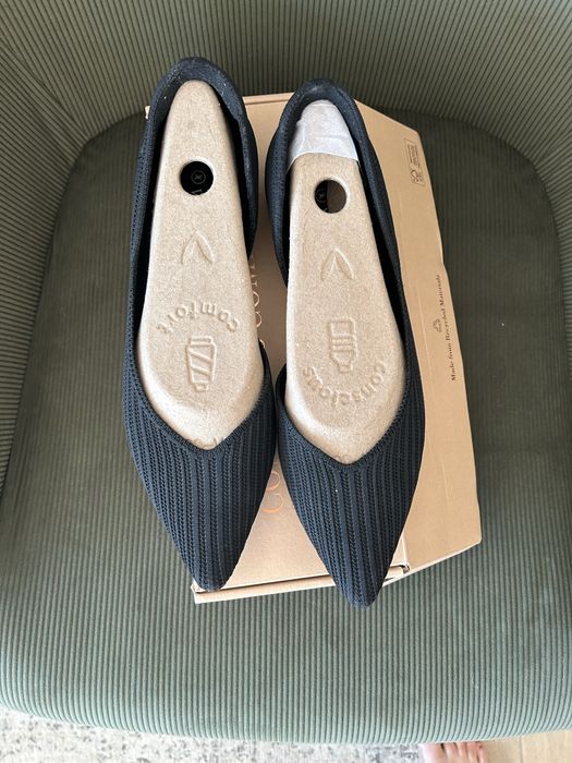 Черни острин елегантни ниски обувки Vivaia 39 номер