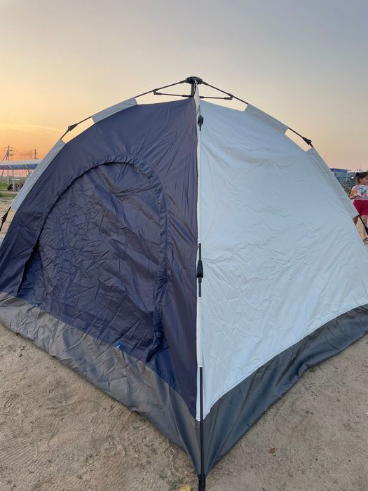 Палатка новая отличного качества