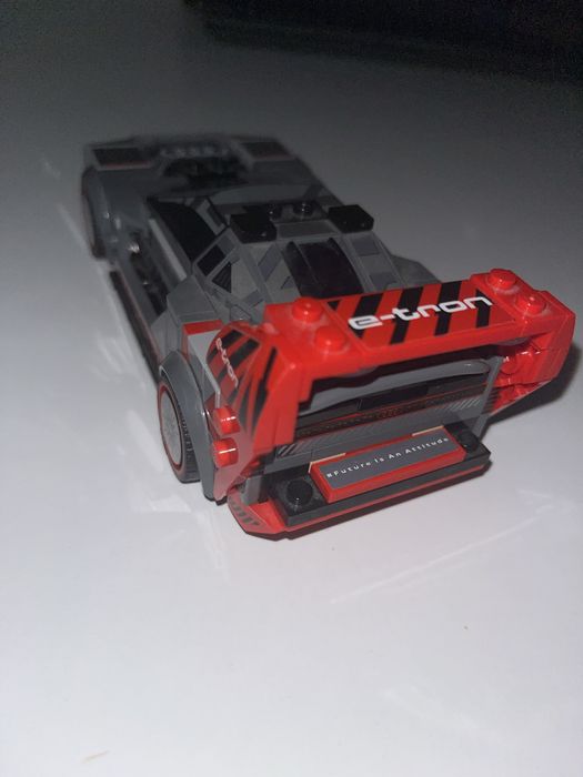 Audi E-tron macheta lego
