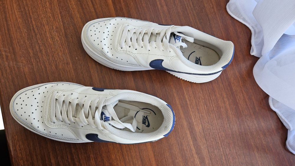 Маратонки Nike 39 номер