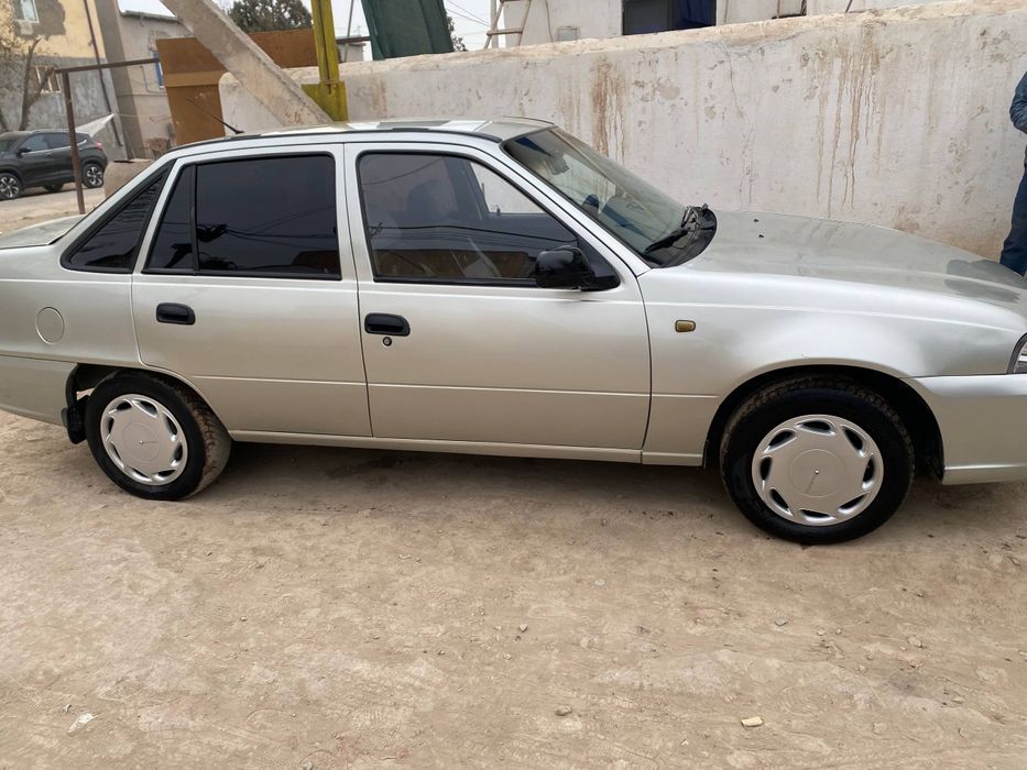 Нексия 2 сотилади арзон