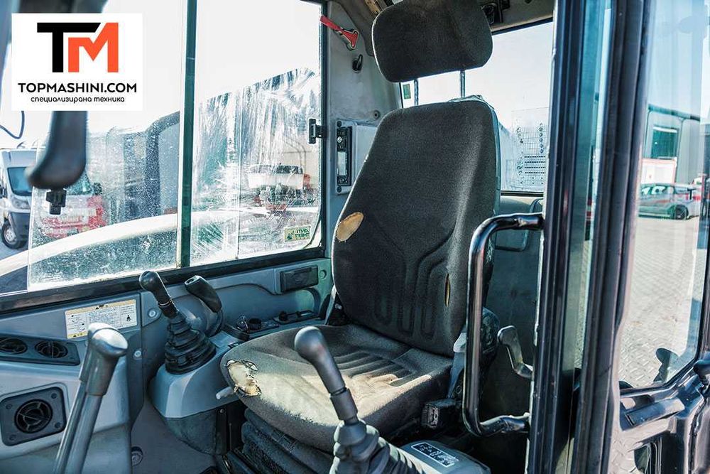 Багер Kubota KX183-3