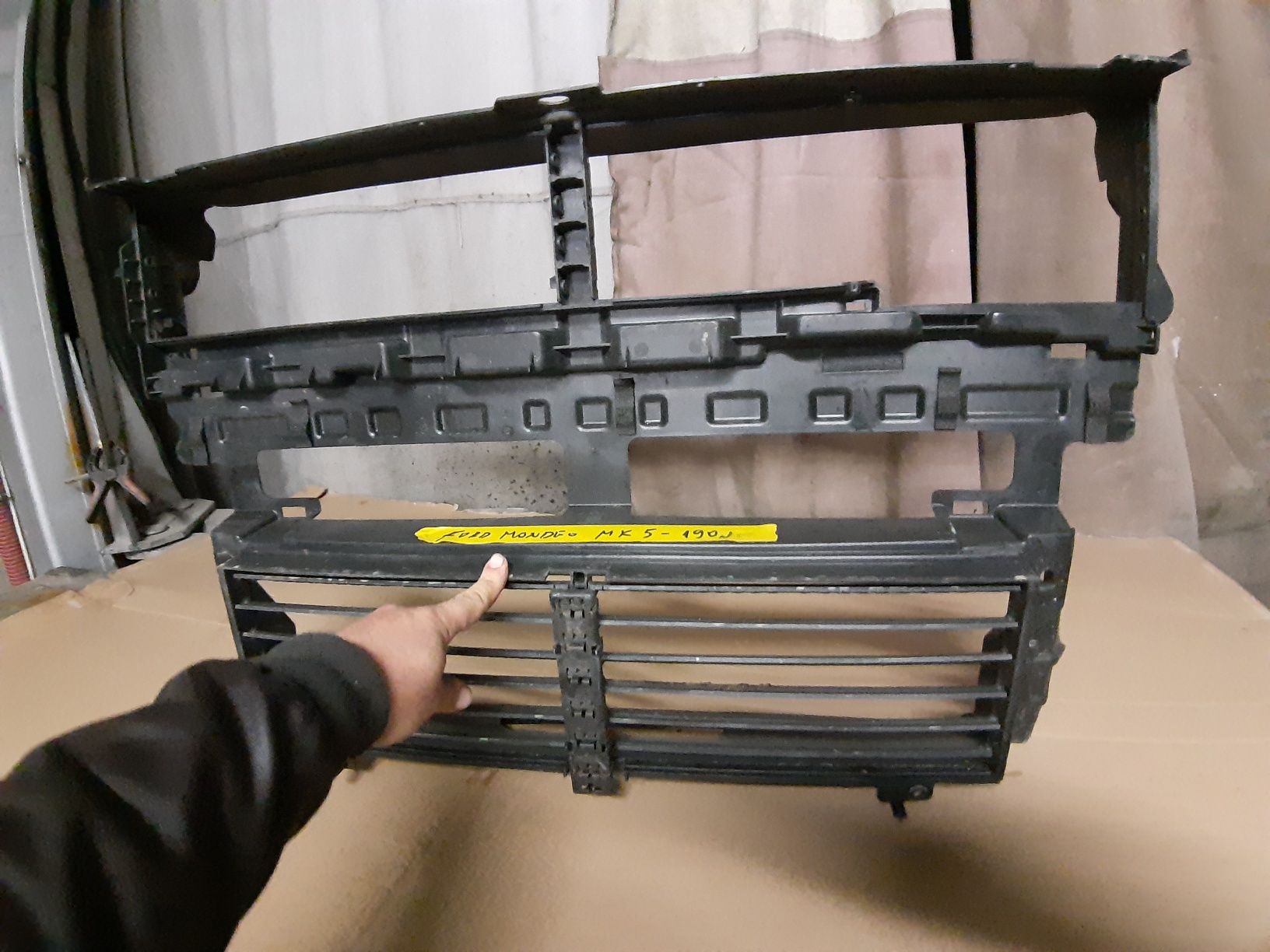 Предна решетка очиларка форд мондео мк 5 Ford Mondeo MK5
